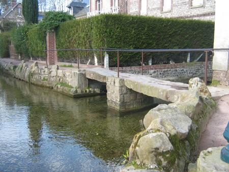 Petit pont en grès....