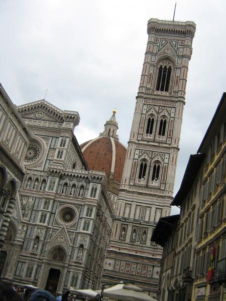 cathédrale,  dôme du baptistère , et campanil.