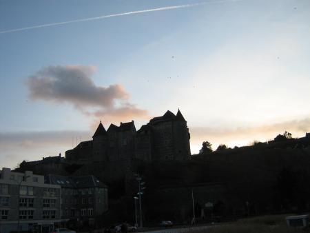 le chateau de Dieppe à la tombée de la nuit...