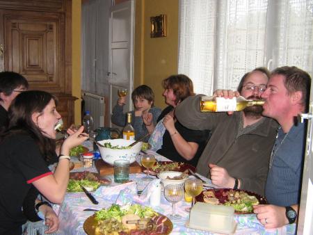 je vous le disais la honte!!! et pourtant même pas une bouteille de bu comme quoi!..... ça trompe....